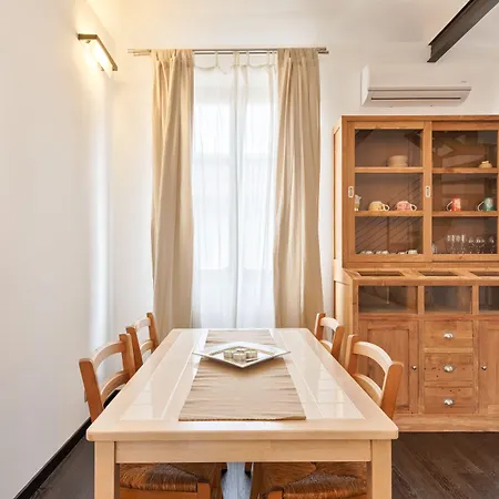 Design Loft Cenisia 公寓